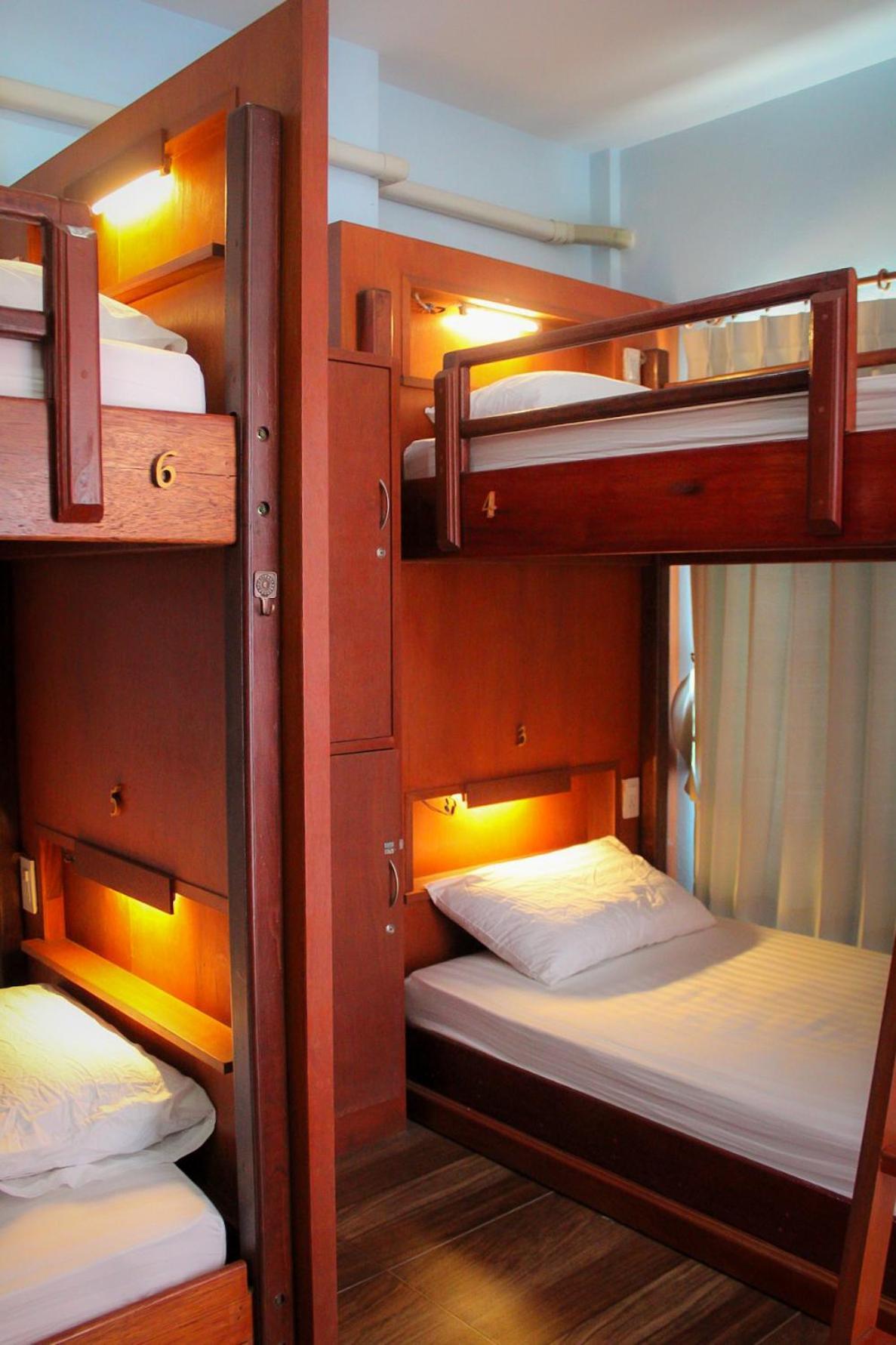 Phangan Barsay Hostel Thongsala Exterior photo